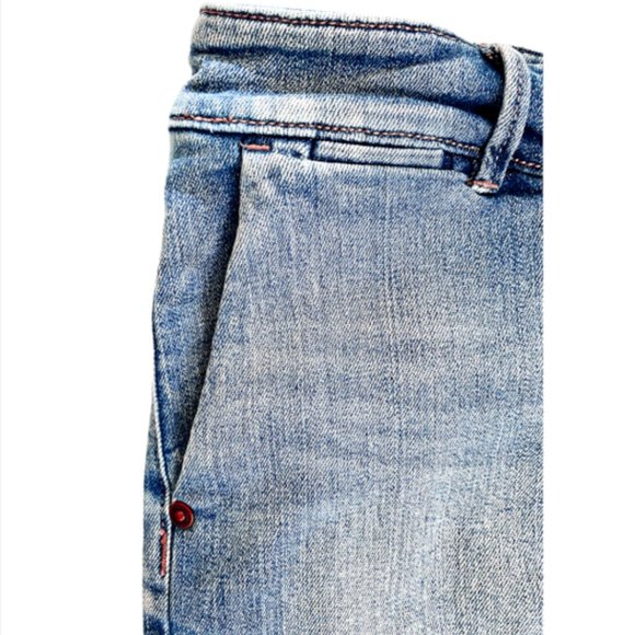 The Loft - Denim Mini Skirt - Picture 4 of 10